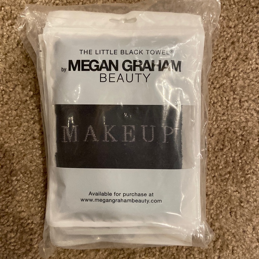 Set of Four Black Makeup Removing Wash Cloths NEW